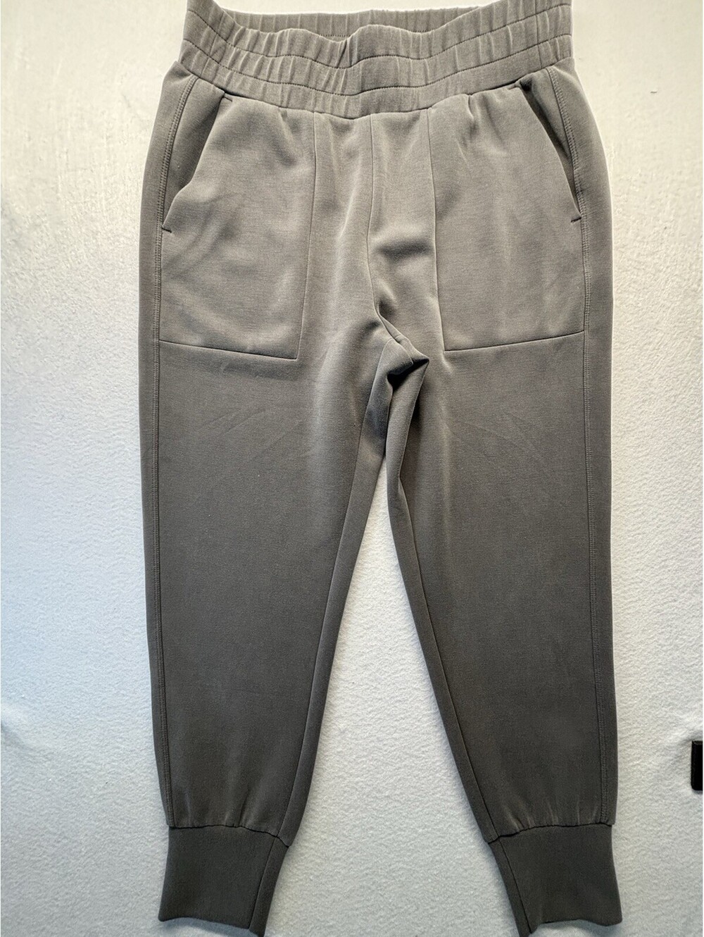 Zella Women’s Gray Jogger Pants Medium Athleisure Stretch Pull On